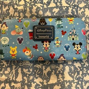 BNWOT Loungefly wallet